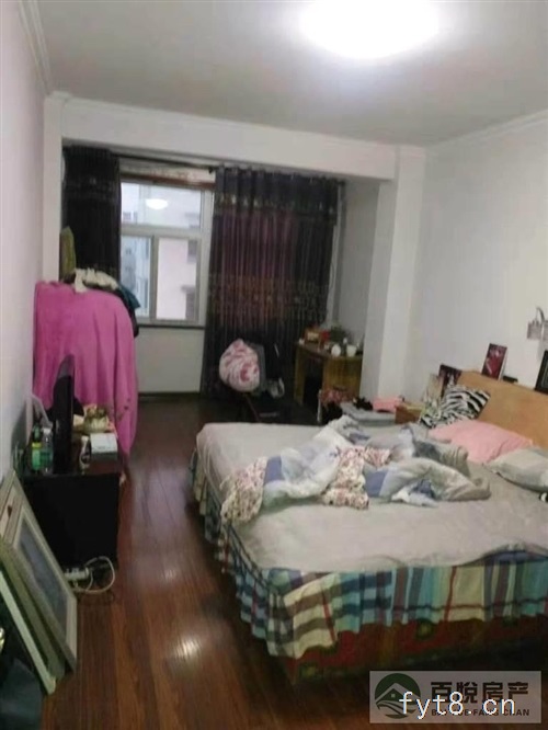 精品房源!百盛附近超大面积坐拥繁华位置低价急售